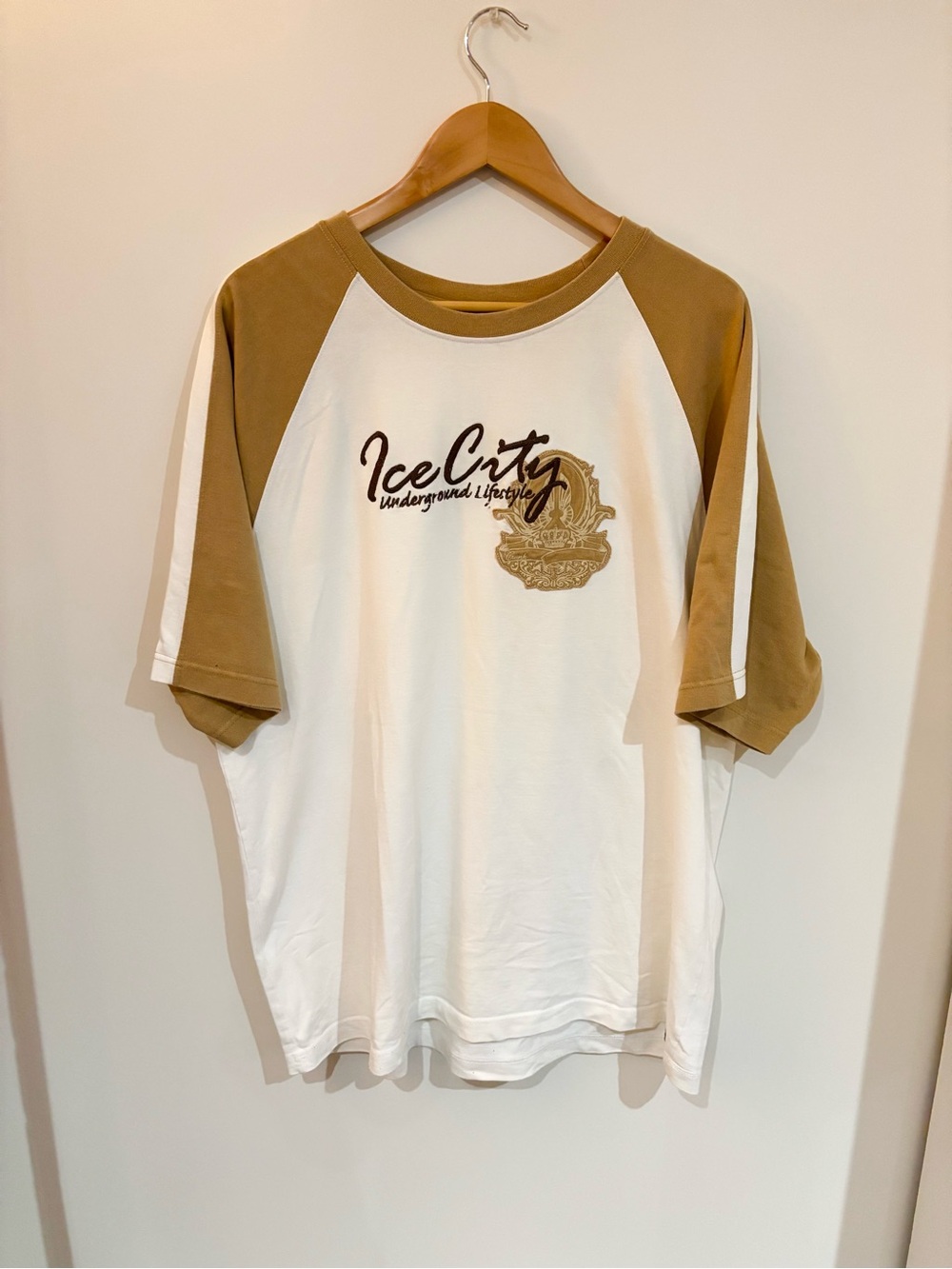 Men's Size Large Vintage Surf Shirt